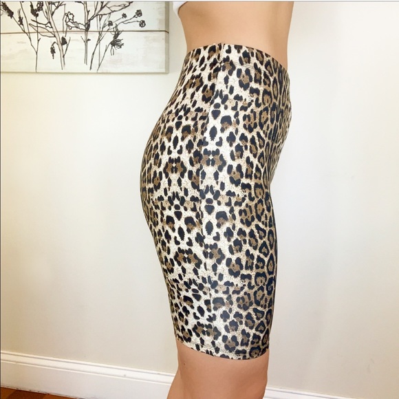 Salty Kitten Lounge Biker Shorts - Picture 7 of 8